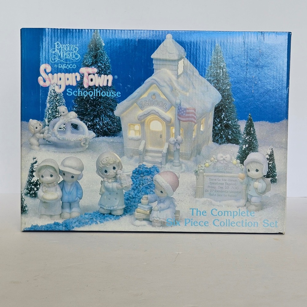 Precious Moments Sugar Town Lighted Schoolhouse 6 Piece Collection Set Enesco